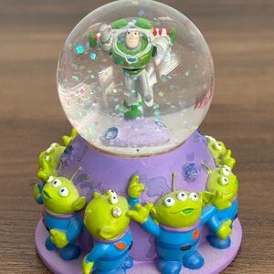 Disney BUZZ LIGHTYEAR Water Snow Globe Buzzlightyear's Space Ranger Spin Aliens
